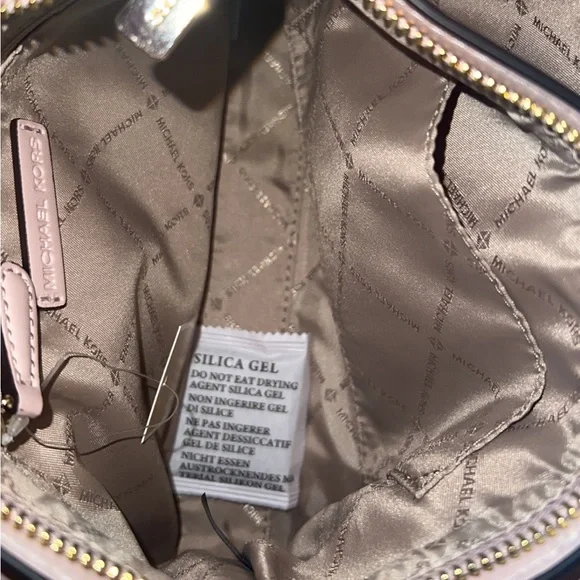 MICHAEL KORS CROSSBODY - Picture 2 of 3
